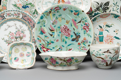 15 Chinese famille rose and verte wares, 19/20th C.