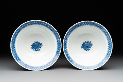 26 Chinese blue and white wares, Wanli/Qianlong