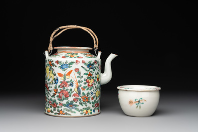 20 Chinese famille rose and blue and white wares, Qianlong and Jingdezhen mark, 19/20th C.