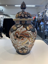 A five-piece Imari-style garniture with birds among flowering branches, incl. 3 stands, Samson, Paris, 19th C.