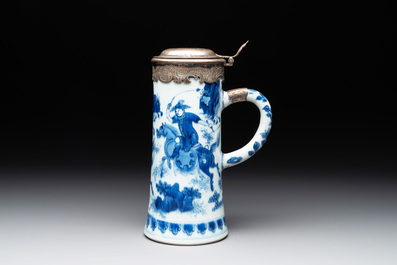 A Chinese blue and white silver-mounted tankard, Transitional period