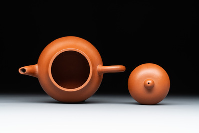 A Chinese Yixing stoneware teapot and cover, signed Mengchen 孟辰, 19th C.