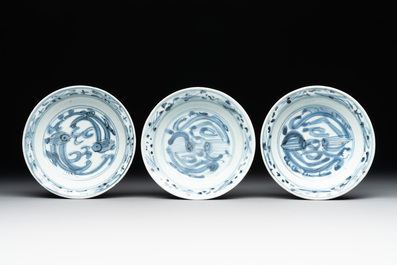 12 Chinese blue and white wares, Ming
