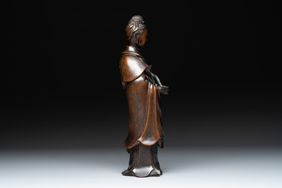 A Chinese bronze Guanyin holding a ruyi, 17/18th C.