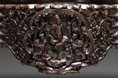 A finely carved Chinese hongmu console table with marble top, Canton, 19th C.