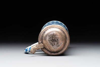 A Chinese blue and white silver-mounted tankard, Transitional period