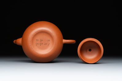 A Chinese Yixing stoneware teapot and cover, signed Mengchen 孟辰, 19th C.