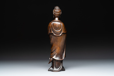 A Chinese bronze Guanyin holding a ruyi, 17/18th C.