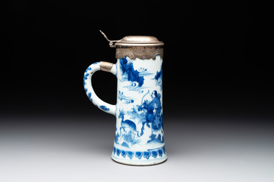 A Chinese blue and white silver-mounted tankard, Transitional period