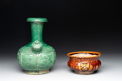 A Chinese monochrome green-glazed kendi and a brown-glazed censer, Qing