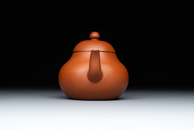 A Chinese Yixing stoneware teapot and cover, signed Mengchen 孟辰, 19th C.