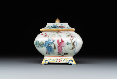 A fine Chinese famille rose covered water pot with figural design on wooden stand, 18th C.