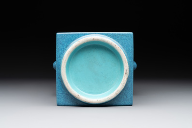 A Chinese robin's egg-glazed 'cong' vase, 19th C.