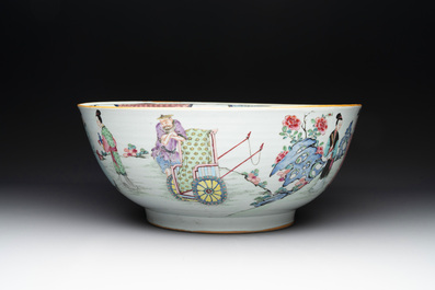 A fine Chinese famille rose 'Xi Xiang Ji' punch bowl, Yongzheng