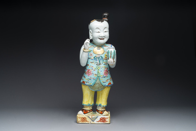 A pair of large Chinese famille rose figures on stands, Qianlong