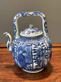 A Chinese blue and white wine ewer and cover with figural design, Wanli