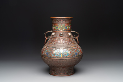 Four Japanese archaistic champlev&eacute; vases, Meiji, 19/20th C.