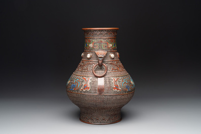 Four Japanese archaistic champlev&eacute; vases, Meiji, 19/20th C.