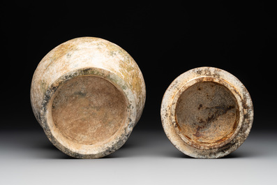 A Chinese archaistic jade vase and cover, 20th C.