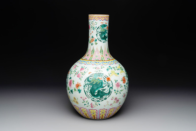 A Chinese famille rose 'dragon' 'tianqiuping' vase, 19th C.