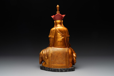 A Vietnamese gilt-red-lacquered wooden sculpture of Bodhisattva, 19/20th C.