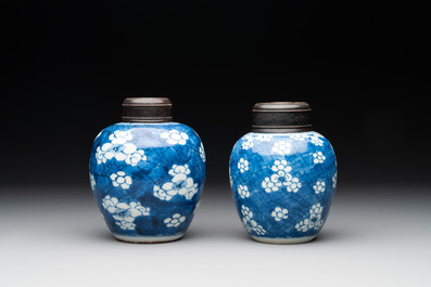 A Chinese wucai vase and seven blue and white jarlets, 19th C.
