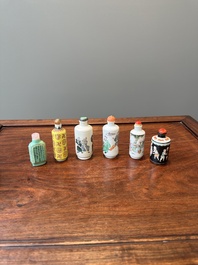 Six Chinese famille verte and rose snuff bottles, shou mark, 19/20th C.