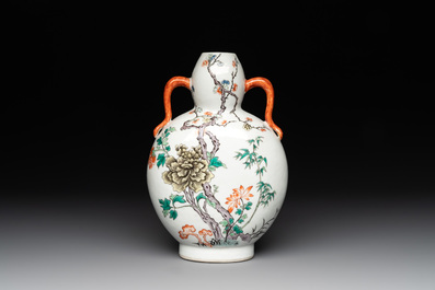 A Chinese famille verte 'lotus pond with ducks and peonies' moonflask vase, 'bianhu', Qianlong mark, 19th C.