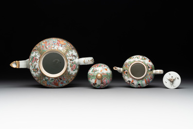 A Chinese Canton famille rose 38-piece tea service, 19th C.