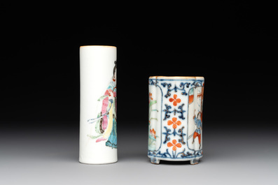 A pair of Chinese famille rose plaques, two brush pots, a saucer and a covered box, Qianlong mark, 18/19th C.