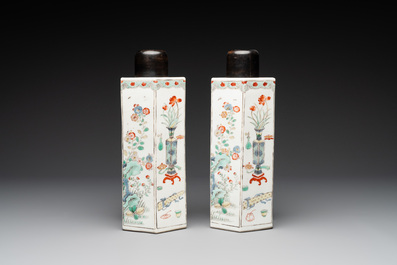 A pair of Chinese famille verte hexagonal tea caddies, Kangxi