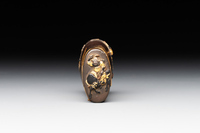 A fine Japanese copper- and gold-inlaid niellated iron pyrogen with hunting scenes, 日本國京都住駒井製 mark, Komai workshop, Kyoto, Meiji period