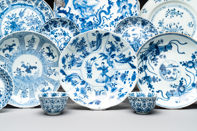 16 Chinese blue and white wares, Kangxi/Qianlong