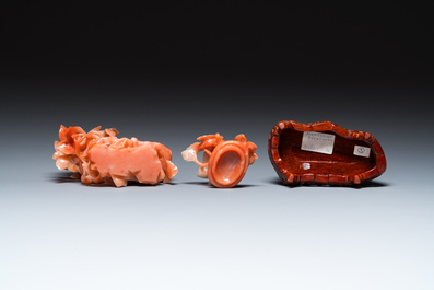 A Chinese emerald green jadeite 'birds' group, a goldstone Buddha, a carnelian group and two censers, 19/20th C.
