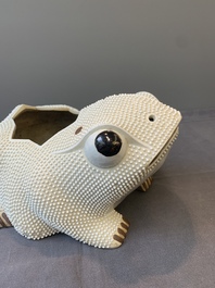 A pair of large Chinese white-glazed biscuit toad-form jardini&egrave;res, 18th C.