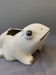 A pair of large Chinese white-glazed biscuit toad-form jardini&egrave;res, 18th C.