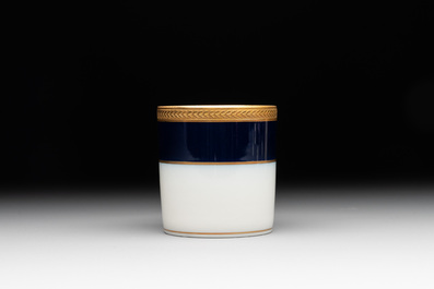 An impressive 94-piece gold-encrusted royal-blue-enamelled 'Palaiseau' service, Bernardaud, Limoges, 20th C.