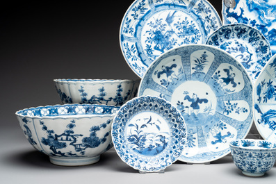 16 Chinese blue and white wares, Kangxi/Qianlong