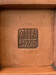 A Chinese Yixing stoneware teapot and cover, Jing Han Qian Hong Nei Zhi 荊漢錢弘內製 mark, 19th C.