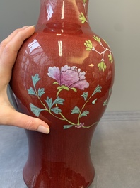 A Chinese flamb&eacute;-glazed famille-rose-decorated vase, 19th C.
