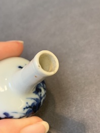Five Chinese miniature vases, 19/20th C.