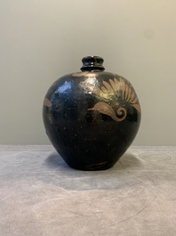 A Chinese russet-decorated black-glazed bottle, 'duluping', Northern Song/Jin