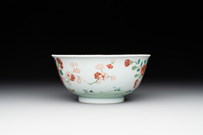 A Chinese famille rose 'rooster' plate and a bowl, Yongzheng