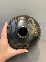 A Chinese russet-decorated black-glazed bottle, 'duluping', Northern Song/Jin