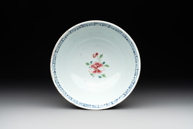 A Chinese famille rose 'rooster' plate and a bowl, Yongzheng