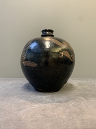 A Chinese russet-decorated black-glazed bottle, 'duluping', Northern Song/Jin