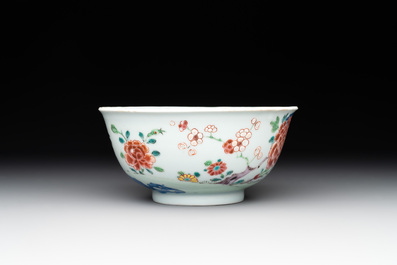 A Chinese famille rose 'rooster' plate and a bowl, Yongzheng