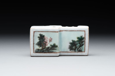 A Chinese famille rose 'landscape' brush rest, 19th C.
