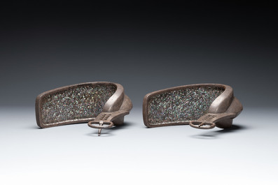 A pair of Japanese steel 'abumi' stirrups with silver and mother-of-pearl-inlay, Edo, 18/19th C.