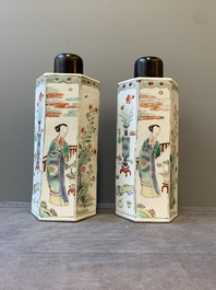 A pair of Chinese famille verte hexagonal tea caddies, Kangxi